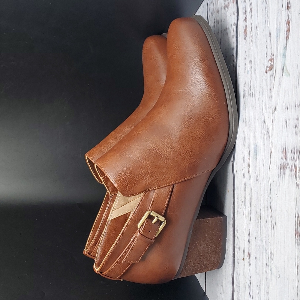 NWOT Naturalizer SOUL Ankle Boots Shooties Campus Size 11